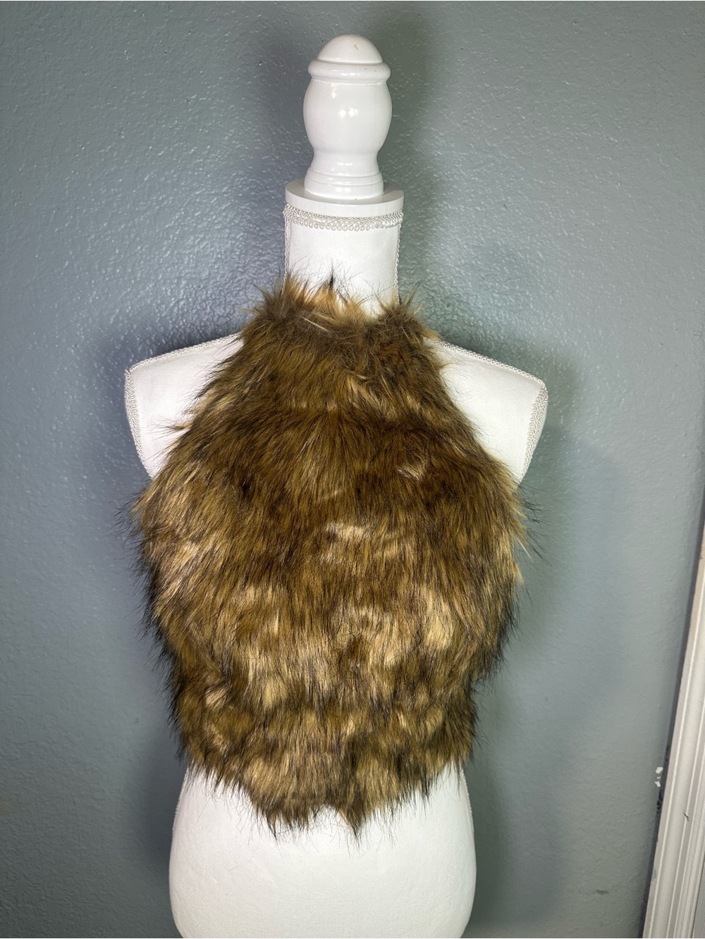 Romwe faux fur halter top